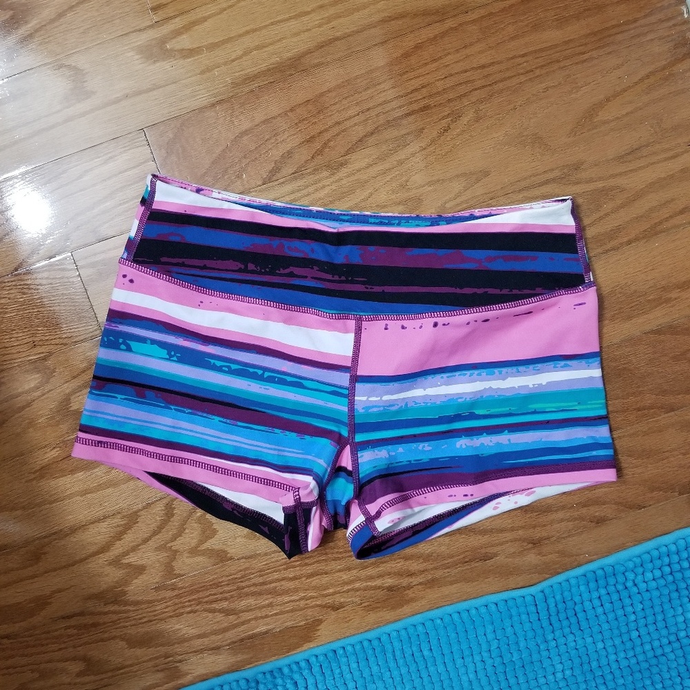 Savage Barbell Booty Shorts L
